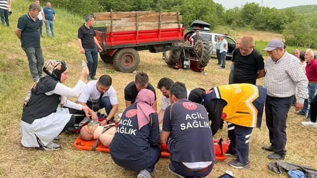Bilecik'te Traktör Devrildi, Sürücü Yaralandı