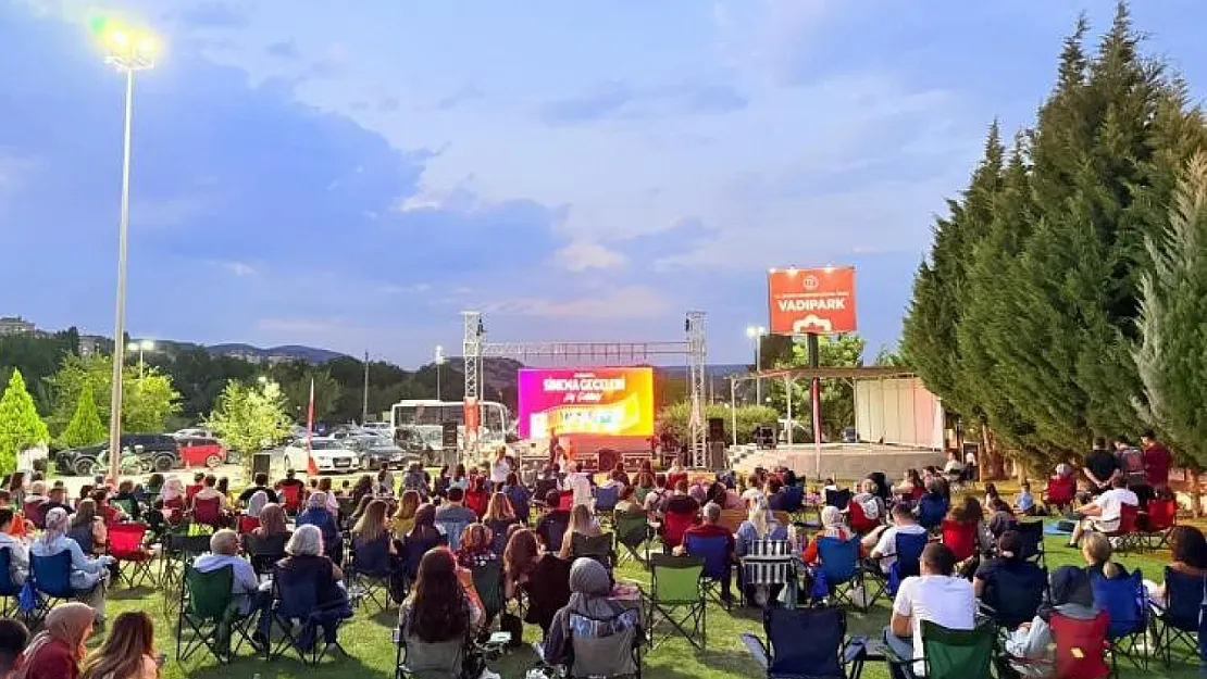 Bilecik'te Vadipark Sinema Geceleri Başladı