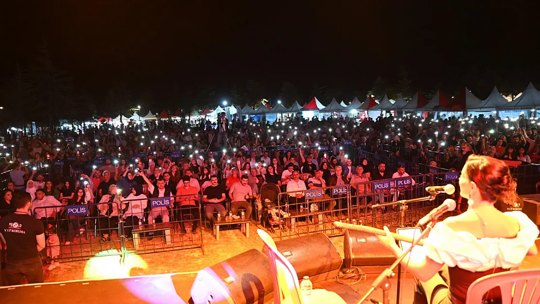 Binlerce Kişi Gurbetçi Festivali'nde Buluştu