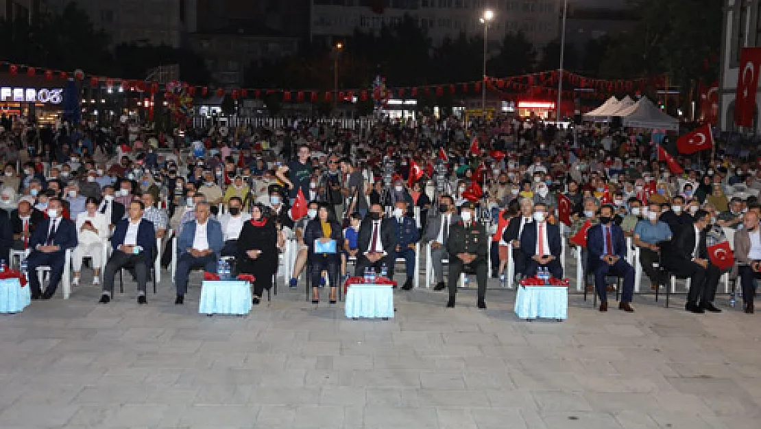 Bir kez daha tek yürek: TÜRKİYE GEÇİLMEZ!