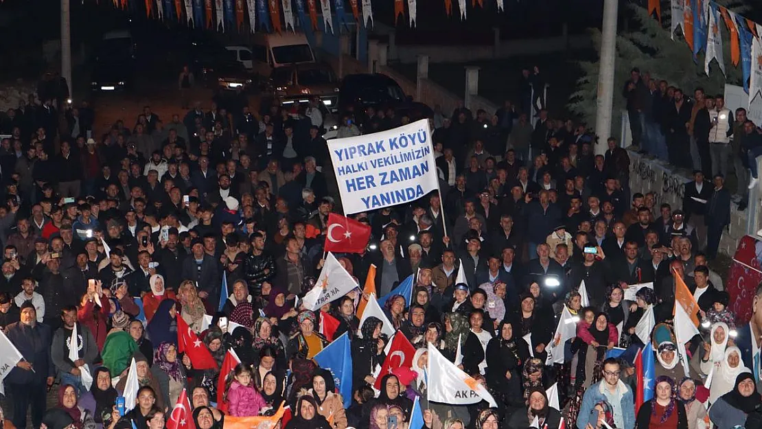 “Bizim köylerde yaptığımız mitingleri büyükşehirlerde yapamayanlar düşünsün”