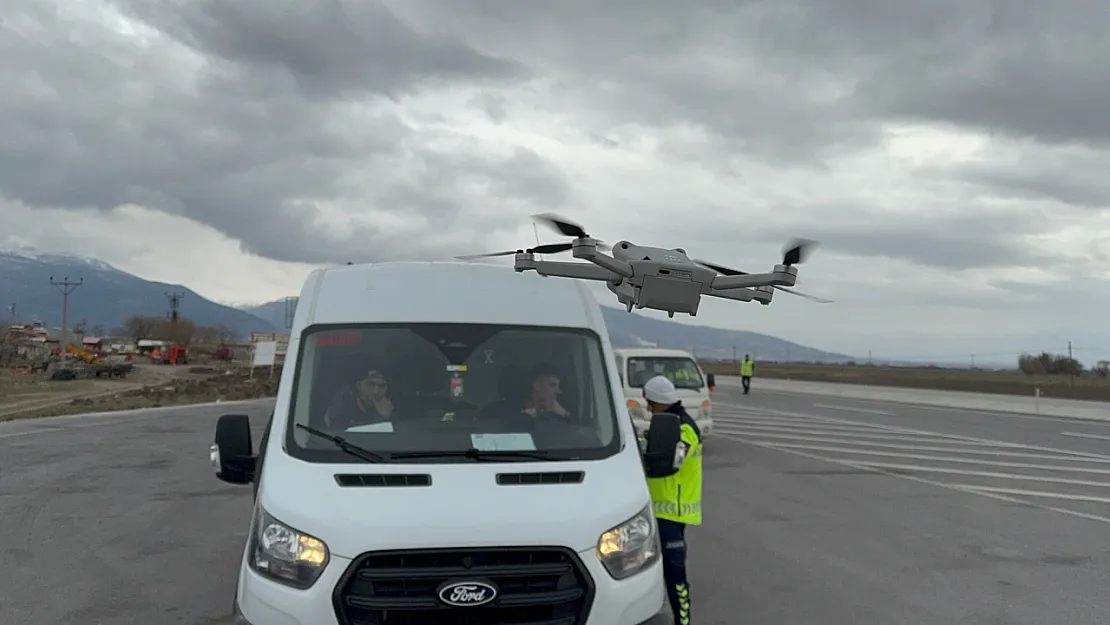 Bolvadin'de Jandarmadan Dronlu Trafik Denetimi