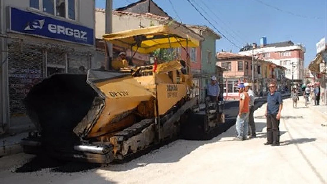 Bolvadin'de alt yapı çalışmaları sürüyor