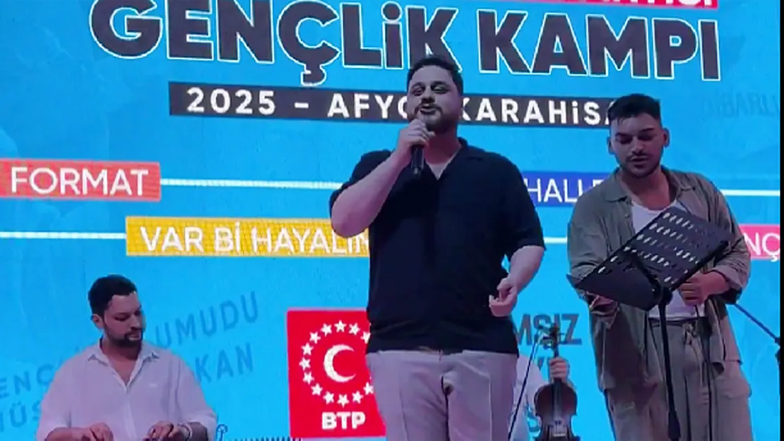 BTP Lideri Hüseyin Baş, Afyon'da İlahi Söyledi