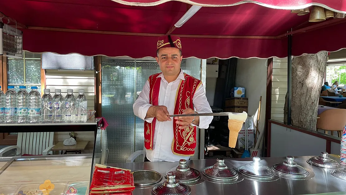 Bu Yaz Tercihi Maraş Dondurması Oluyor