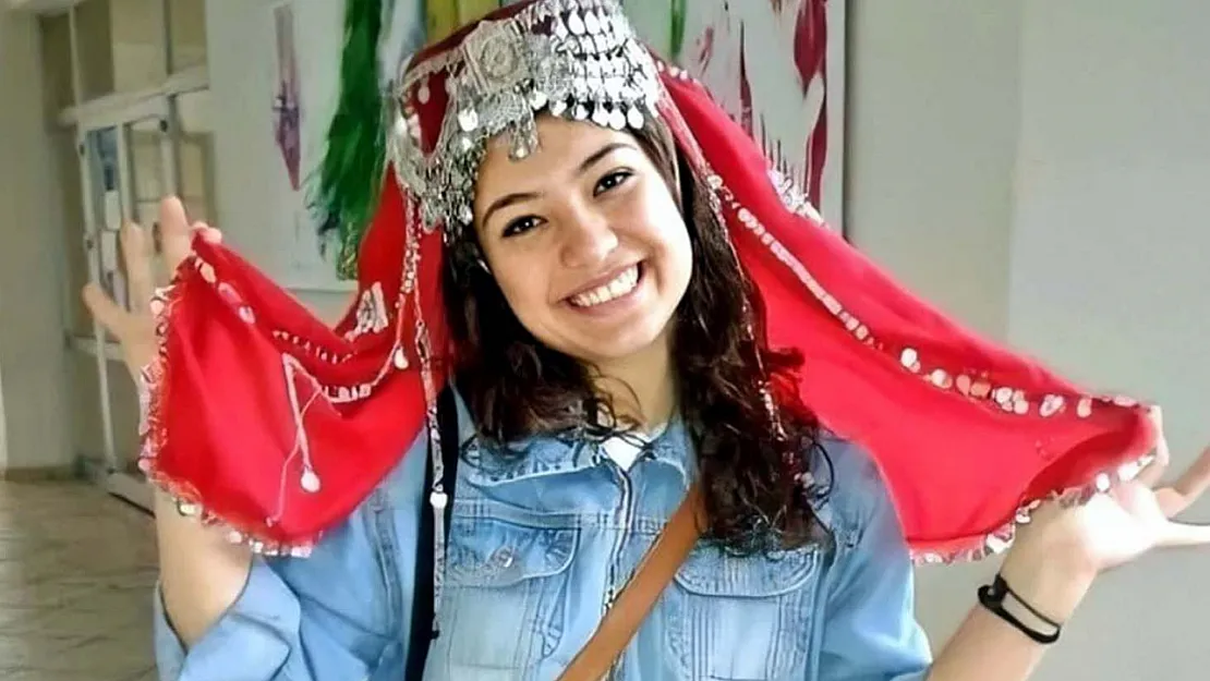 Bugün Şehit Aybüke Öğretmen'in Doğum Günü. Yaşasaydı 30 Yaşına Girecekti