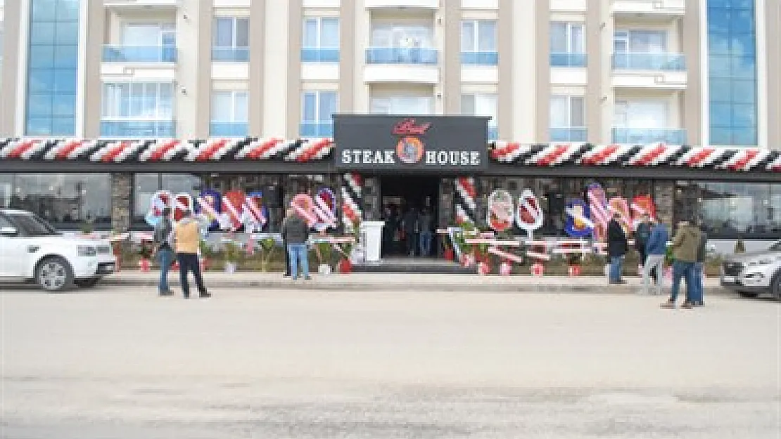 Bull Steak House açıldı – Kocatepe Gazetesi