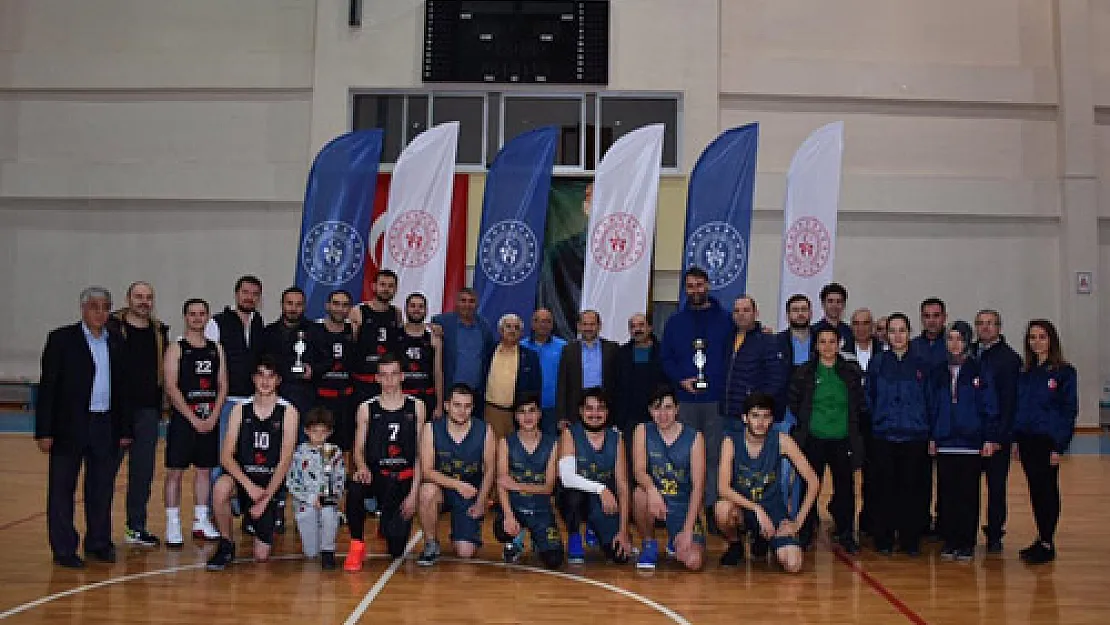 Büyüklerin şampiyonu Yeni Nesil
