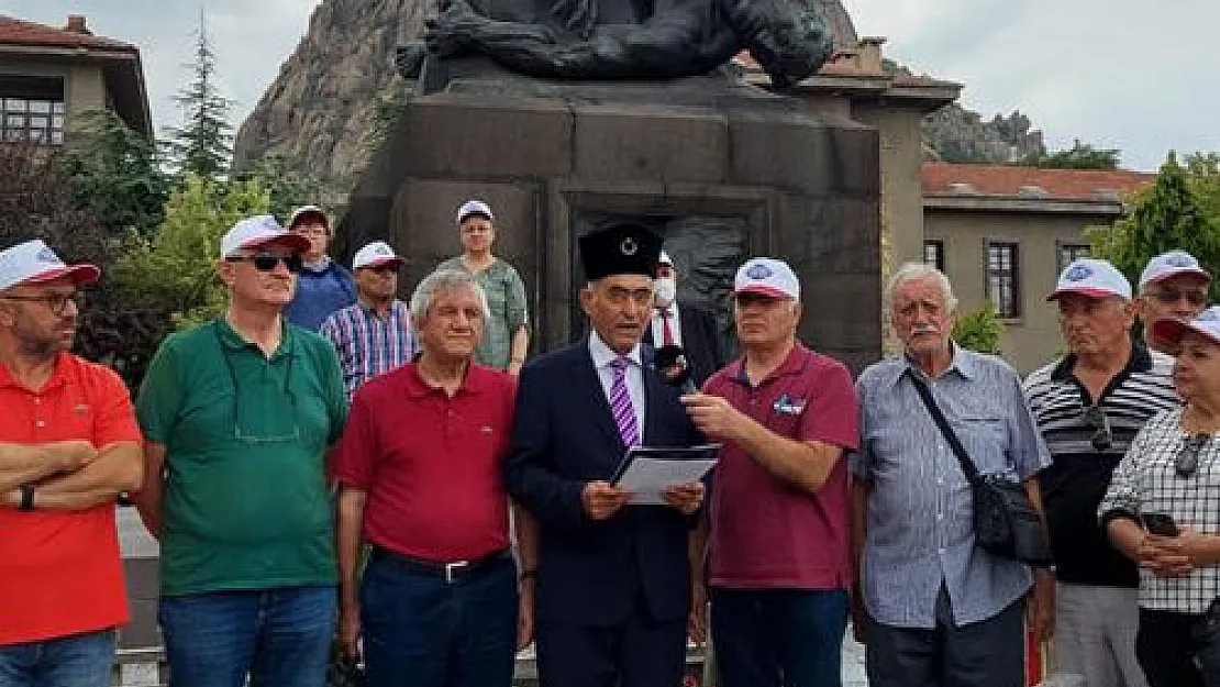 'Çanakkale  ile Kocatepe  ruhu  şahlanmalıdır'