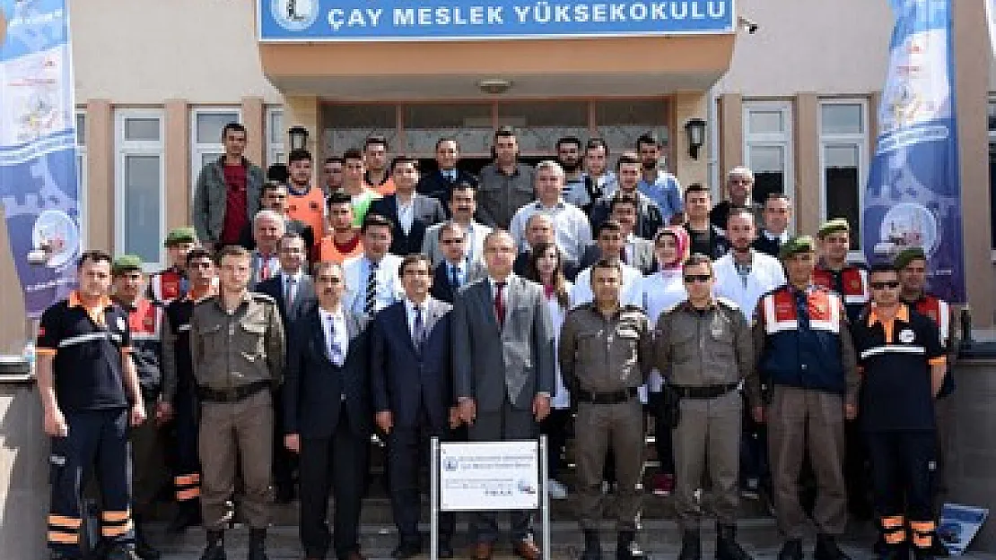 Çay’da Motorlu Araçlar Şenliği düzenlendi