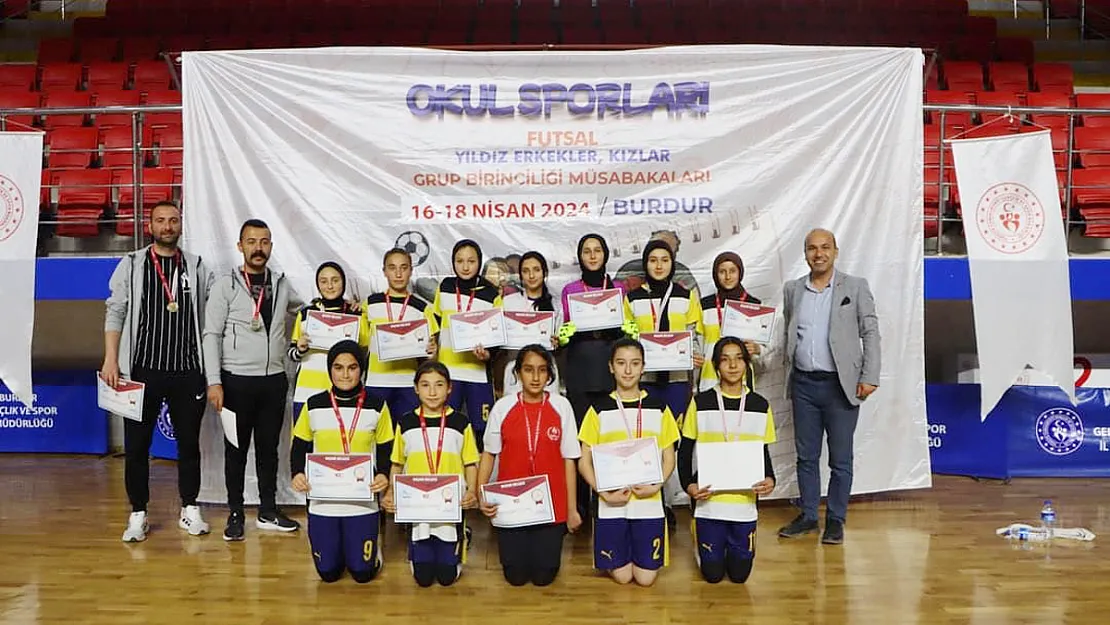 Çayırbağ Gazi Ortaokulu Yıldız Kız Futsal’da Bölge Şampiyonu!