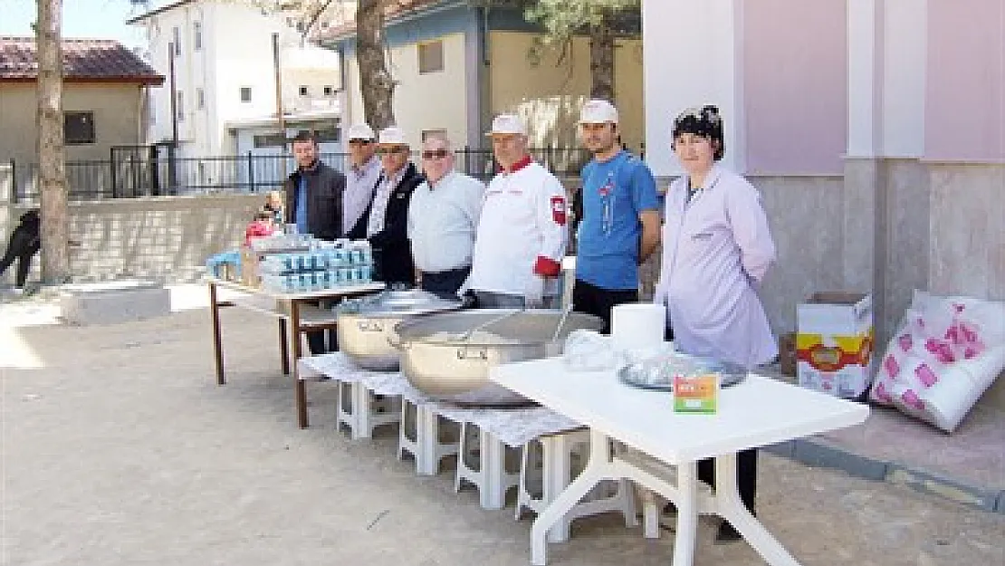 Çaylılar sokakta yemeği seviyor – Kocatepe Gazetesi