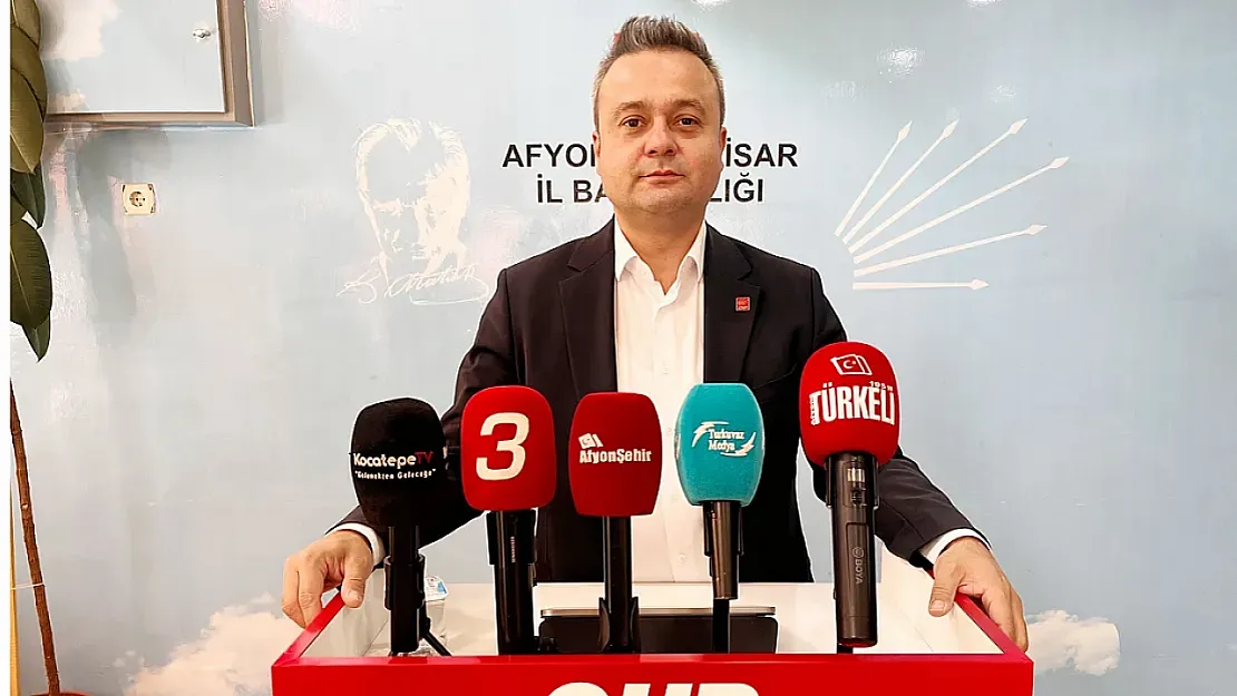 CHP'li Erhan Önceki Kumpasları Hatırlattı, Milletvekili Özkaya'yı Eleştirdi