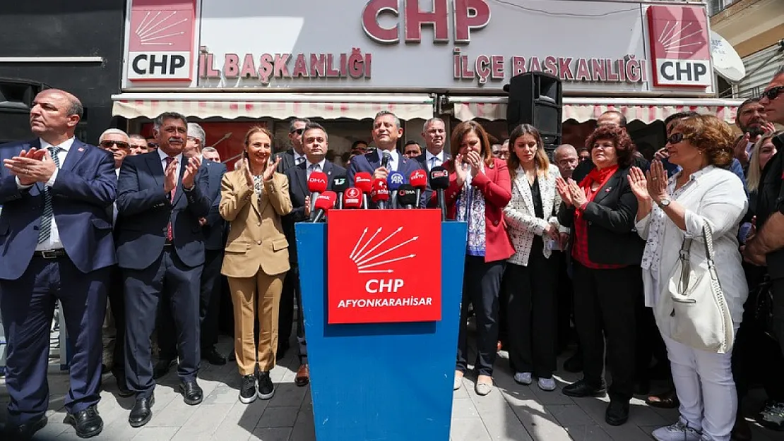 Chp Lideri Özel, Kocatepe'ye Yürüyecek