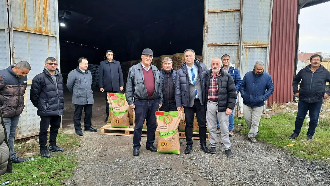 Çiftçilere 26 Ton Hibe Destekli Buğday Dağıtıldı