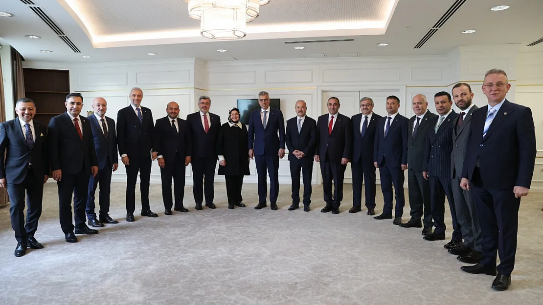 Cumhur İttifakı tam kadro… Sağlık Bakanı Memişoğlu'na talepleri ilettiler