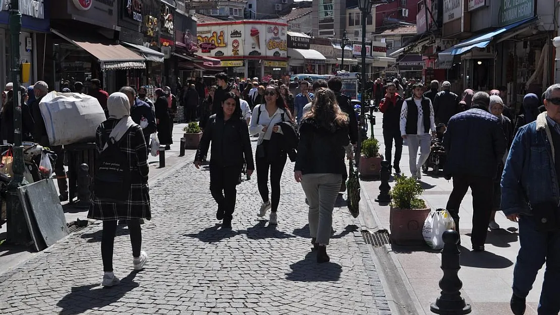 Cumhurbaşkanı Seçiminin 2. Turunda oy kullanacak gençlerden vatandaşlara tavsiye