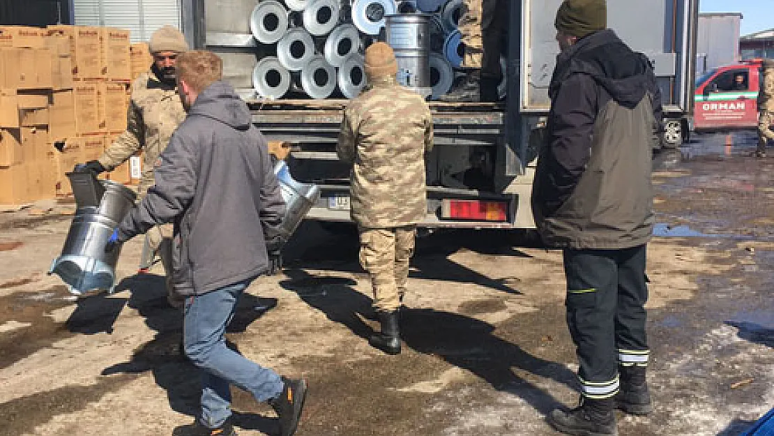 Cumhuriyet Sucukları'ndan  deprem bölgesine bir tır soba