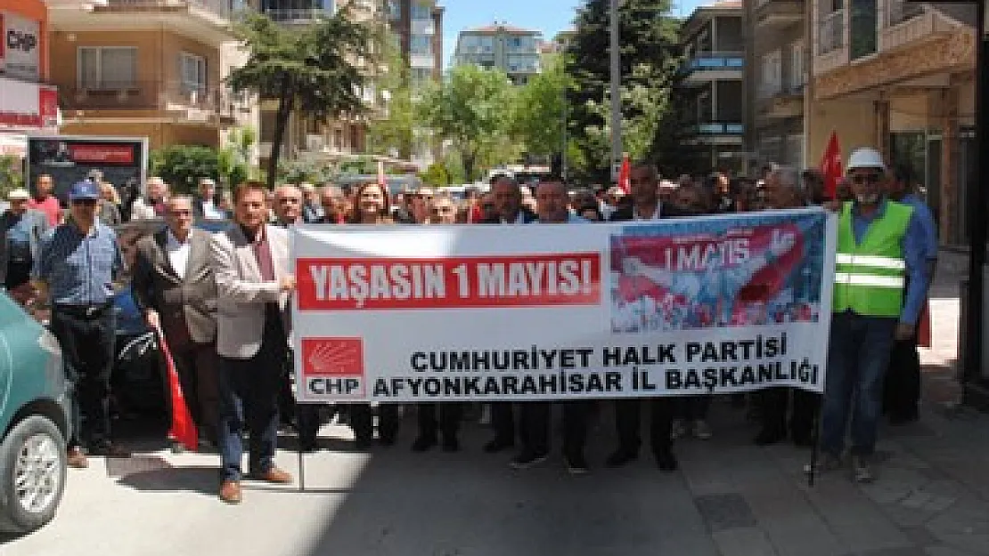 'Daha güzel bir Türkiye için yaşasın 1 Mayıs'