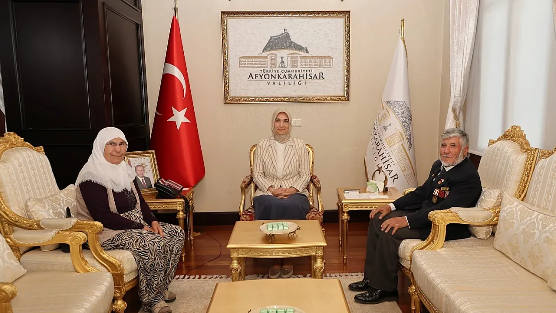 Devlet Ana, Her Kesimden Vatandaşla Bire Bir İlgileniyor