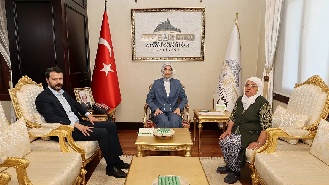 Devlet Ana, Şehit Annesi İle Görüştü