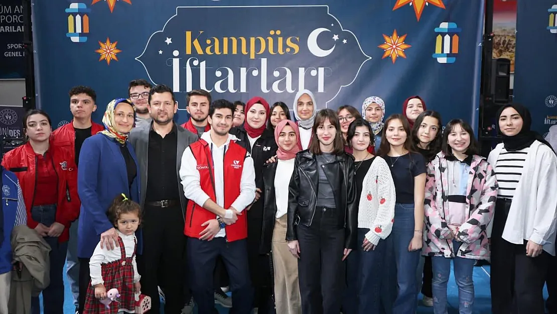 Devlet Ana Üniversite Öğrencileri İle İftar Yaptı