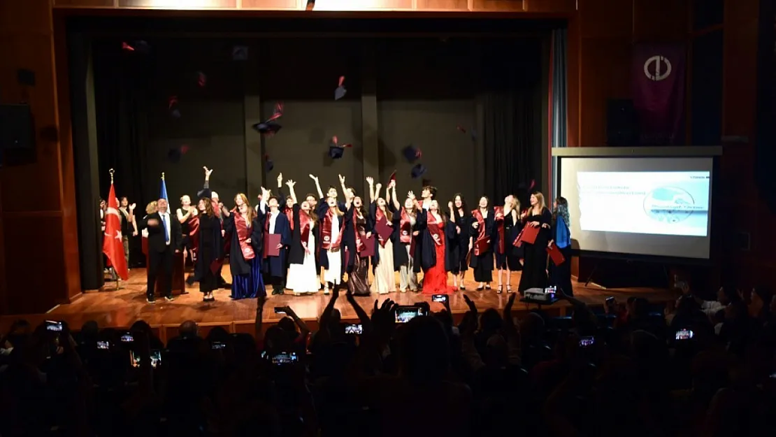 Devlet Konservatuvarı Öğrencileri Mezun Oldu