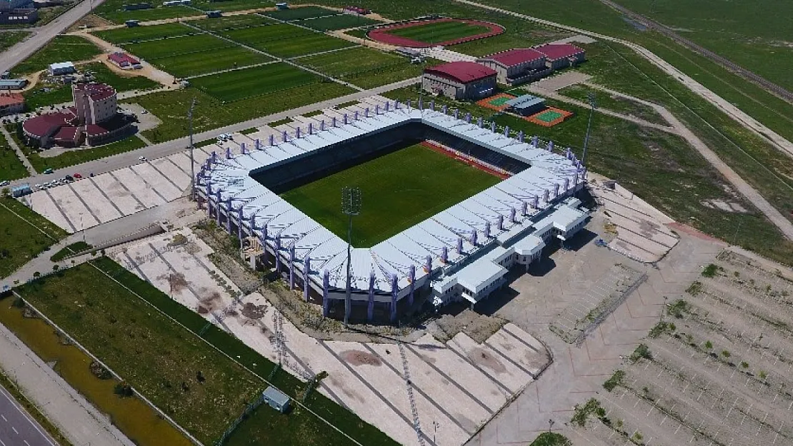 Diyadin: Afyon'a bile UEFA standartlarında stat yapıldı