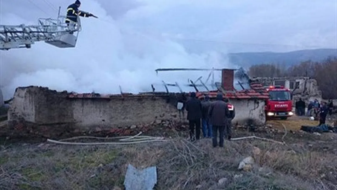 Donbay Köyü'nde yangın çıktı