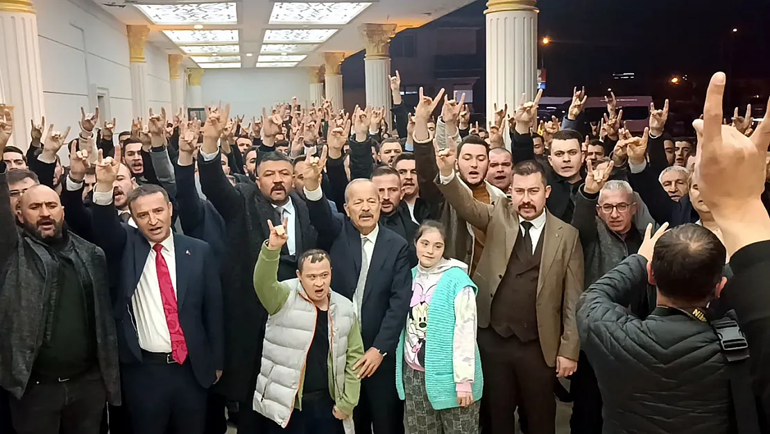 Dosta Güven, Düşmana Korku Salan Yemin