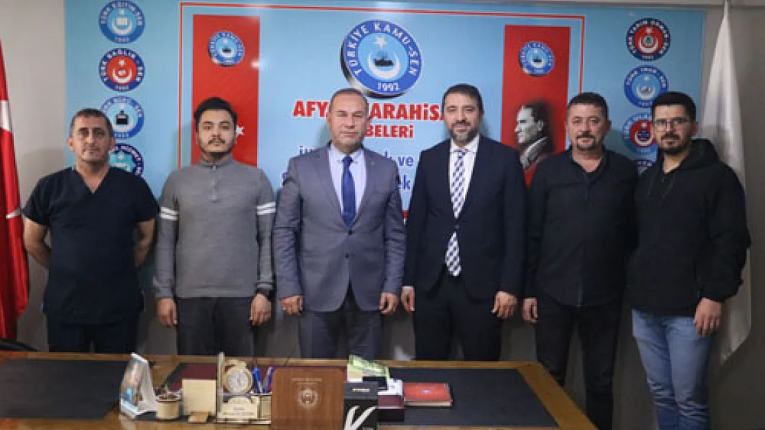 Dr. Ersan Özgür, Türkiye Kamu-Sen İl Temsilciliğini ziyaret etti