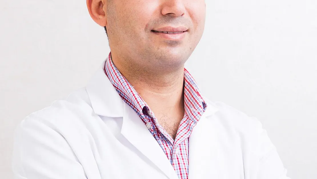 Dr. Oflu göz kusurlarını anlattı