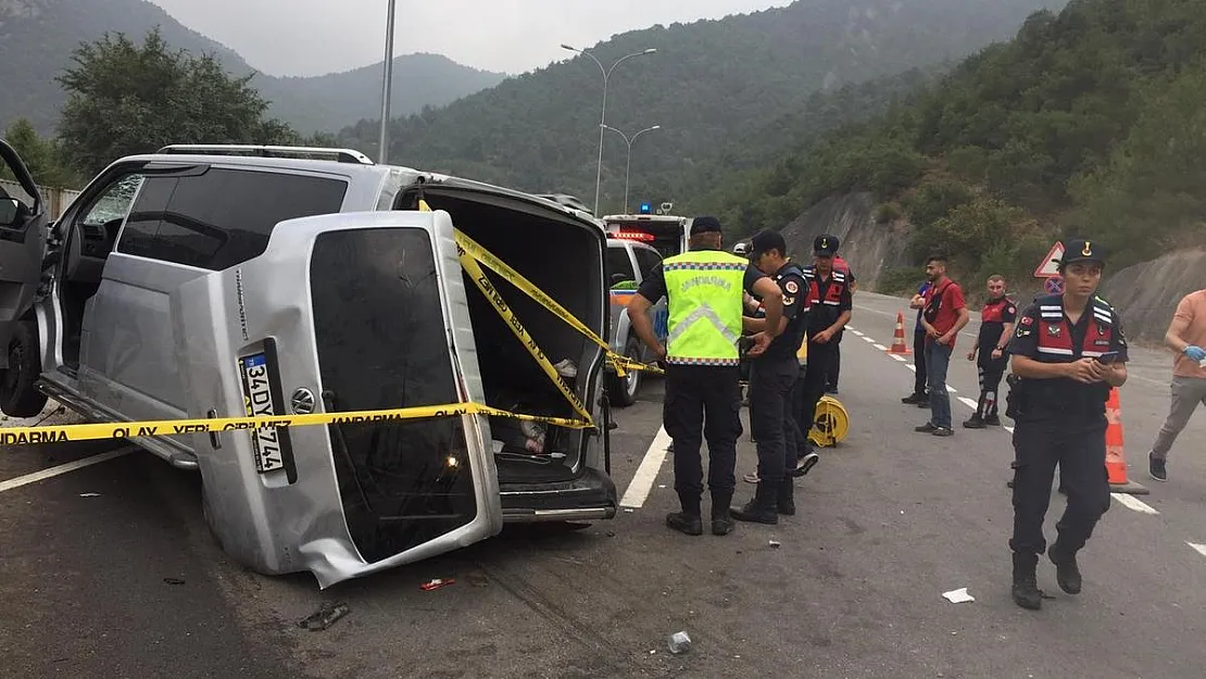 Düğün dönüşü kana bulandı, 1 ölü 3’ü ağır 14 yaralı