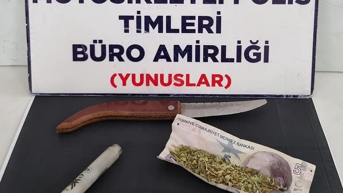 Durdurulan motosiklette uyuşturucu ele geçirildi