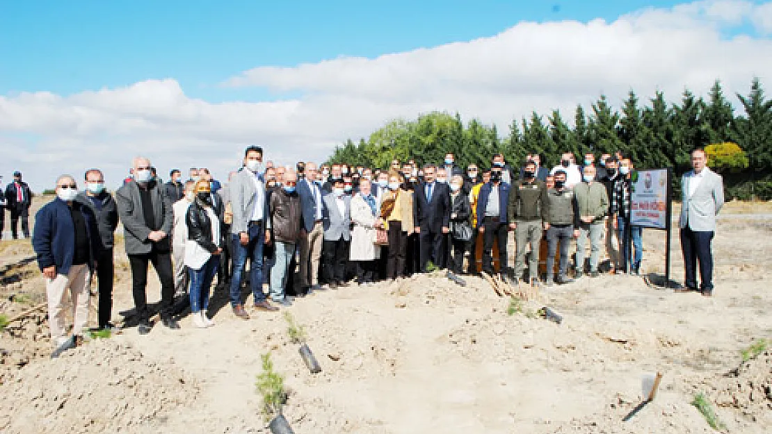 Eczacı Köken'in adı hatıra ormanında yaşayacak