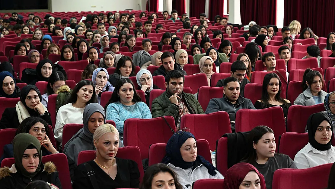 Eğitimci Adaylarına Mesleği Anlattılar