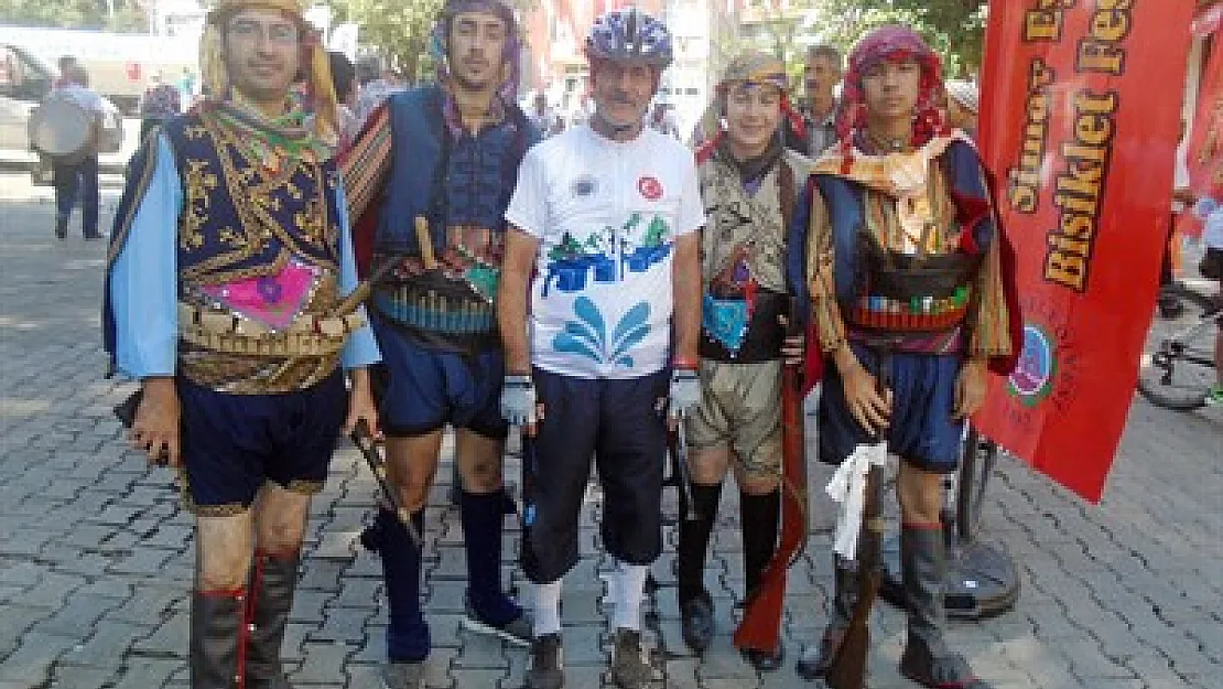 Elçi de Simav'da pedal çevirdi
