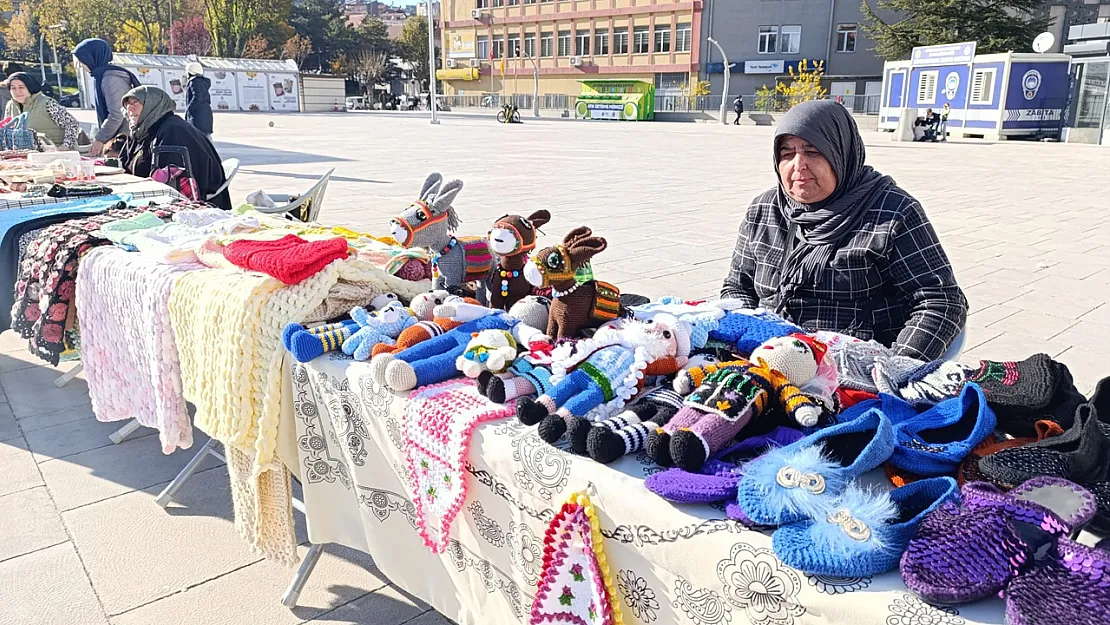 Emekçi Kadınlar Pazarı Yoğun İlgi Gördü