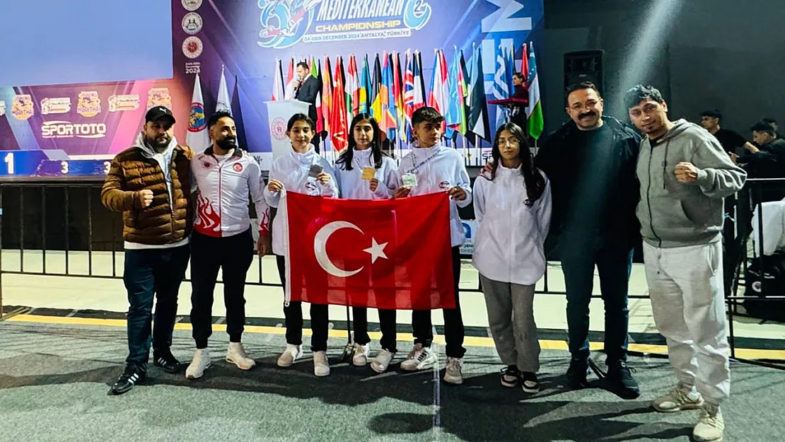 Emirdağ Güçlü Gençlik Spor Kulübü Sporcuları, Antalya'dan Madalya İle Döndü