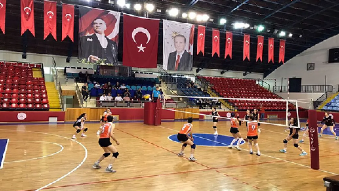 Emirdağ'ın kızları 2. Ligde