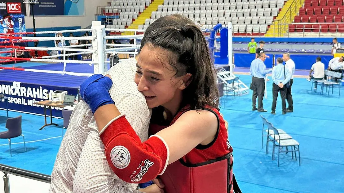 Emirdağlı genç sporcu Türkiye Muaythai Milli takımına seçildi