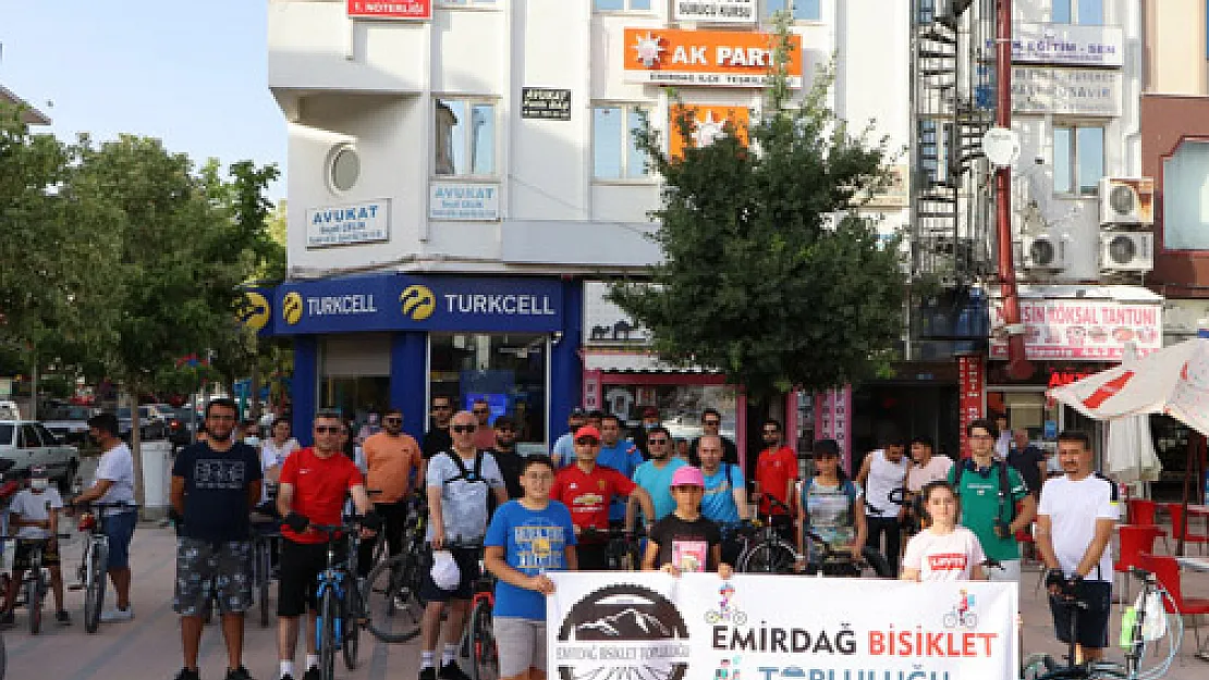 Emirdağlılar bisikletini aldı ve pedala bastı