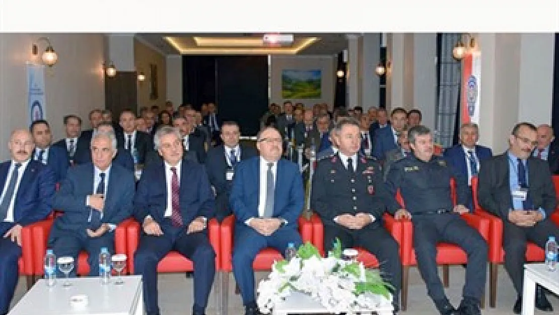 Emniyet teşkilatı Afyon’da bir araya geldi