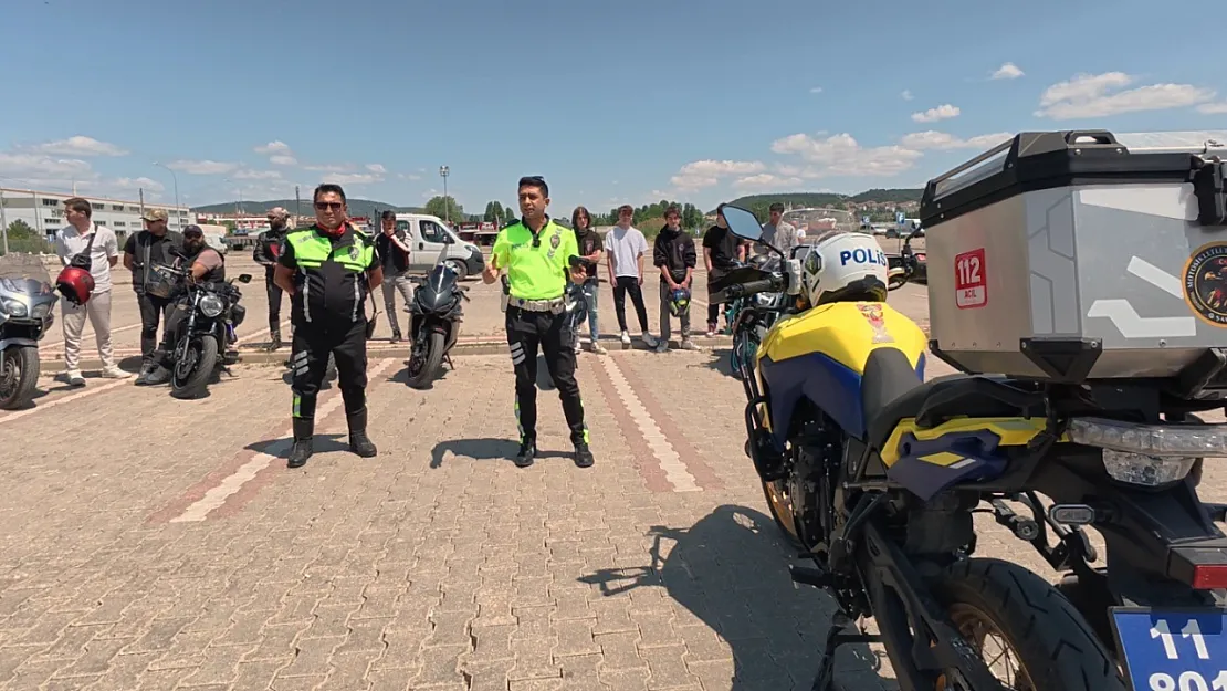 En Çok Motosiklet Kazasının Yaşandığı Bilecik'te Sürücülerine Uygulamalı Eğitim Verildi