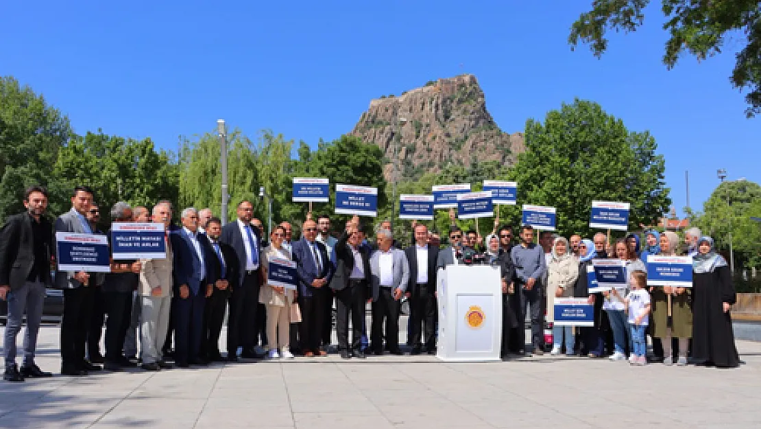 'Erdoğan 15 Temmuz'da demokrasi düşmanlarına en büyük dersi verdi'