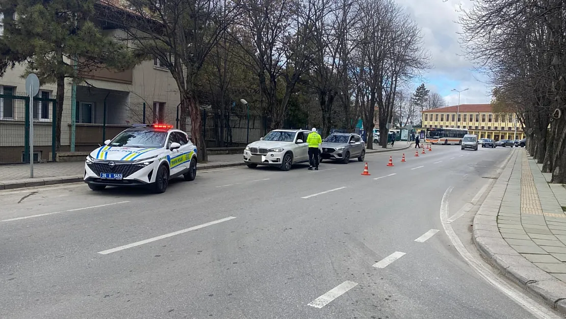 Eskişehir'de Emniyet Kemeri Kontrolü Yapıldı