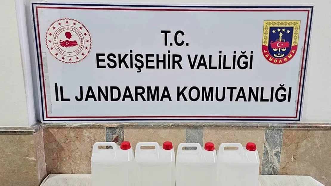 Eskişehir'de Jandarma Kaçak ve Sahte Alkol Operasyonu Düzenledi