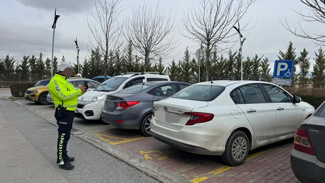 Eskişehir'de Polisten Sıkı Denetim!