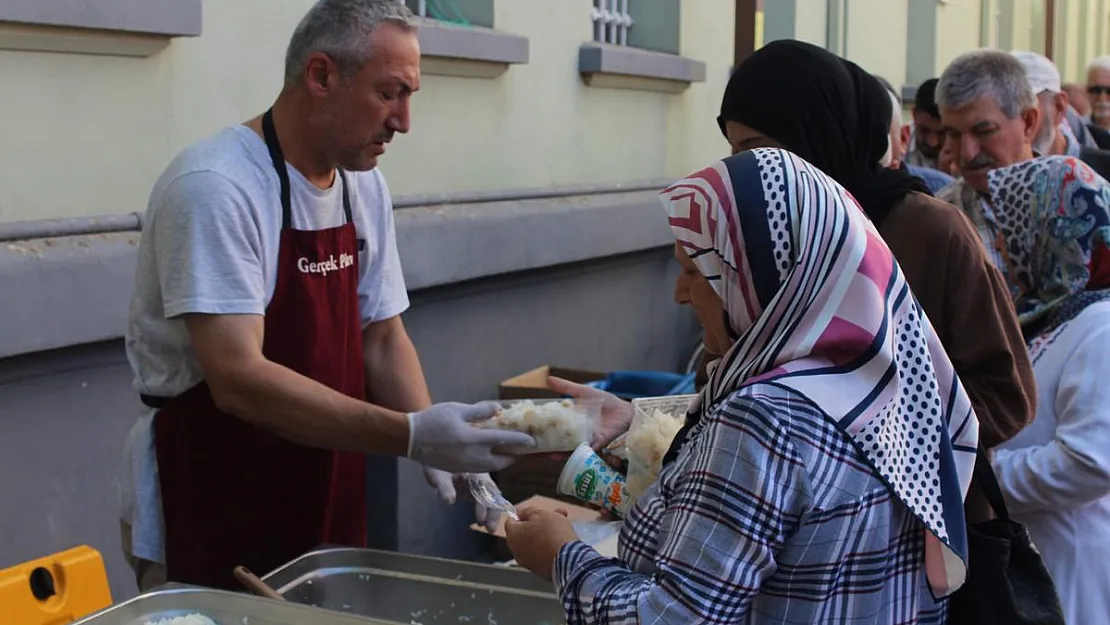 Eskişehir'de vefat eden vatandaş için hayır yapıldı