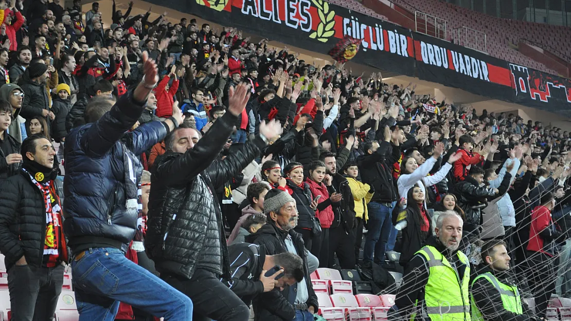 Eskişehirspor galibiyet serisini 4 golle sürdürdü